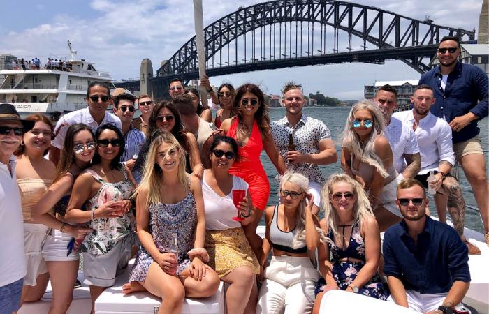 corporate-party-boat-hire